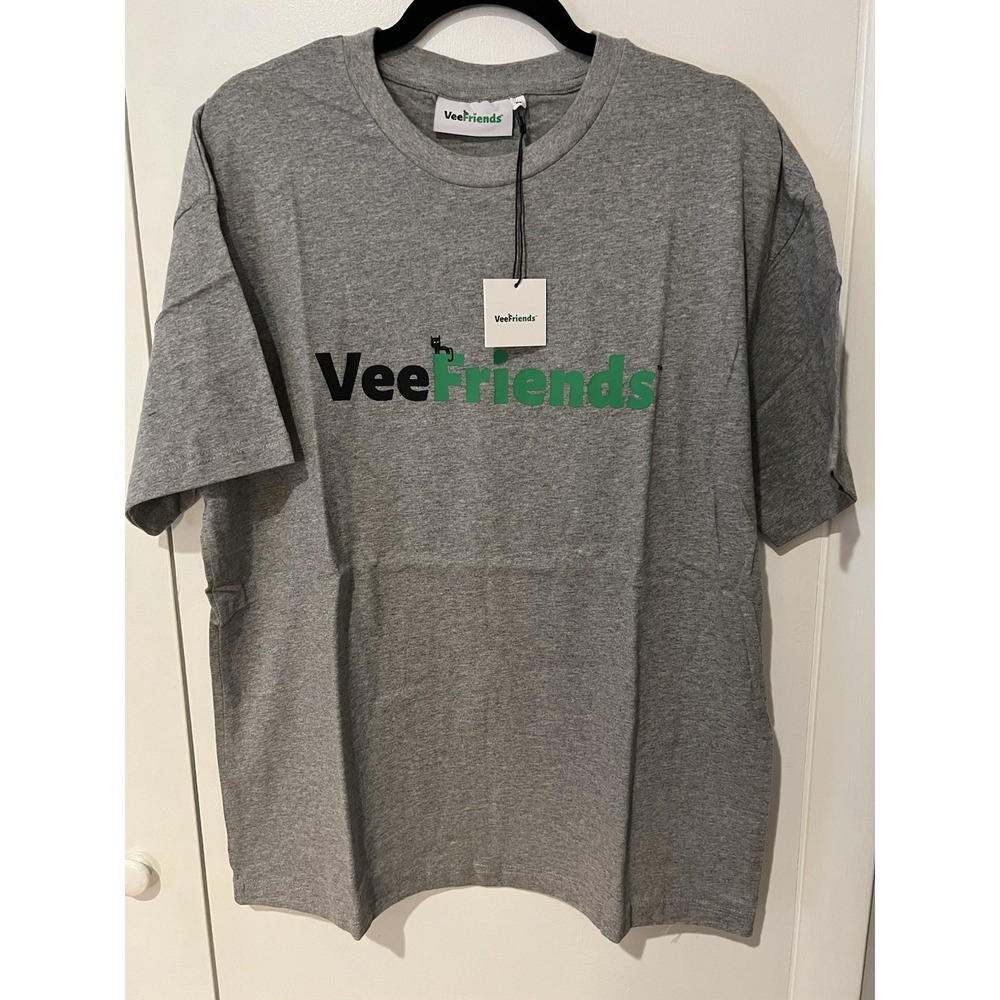 Vee Friends Gray Logo Tee‎ Size Medium Relaxed Fit T-Shirt New NWT